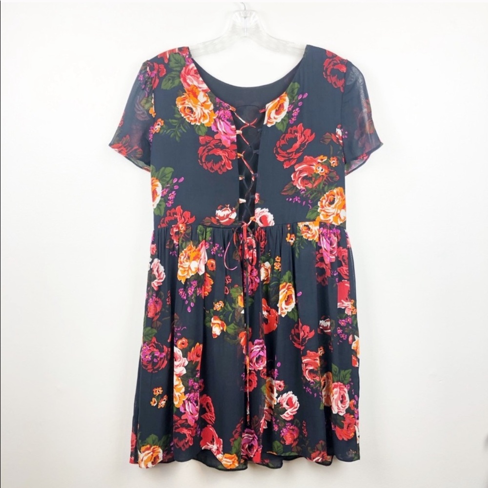 🍀4/$10 ASOS Floral Print Black Lace Up Mini Dress